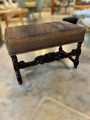 Alligator Bench