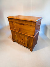 Load image into Gallery viewer, Pine Chest